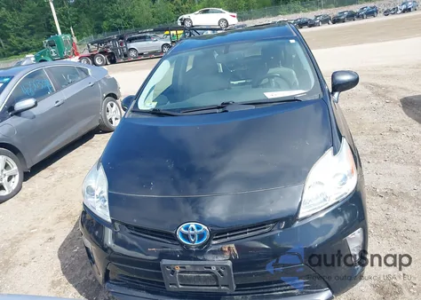 2015 Toyota Prius Four z USA, uszkodzony, nr VIN JTDKN3DU0F1872321